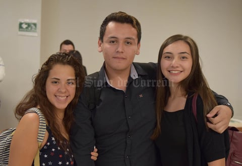 07112017 Carmen Favela, Lorena de la Fuente y Natalia Borjas.