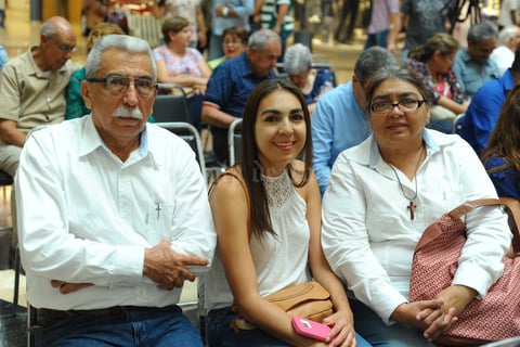 09112017 Gerardo, Ana Luisa y Karla Lorena.
