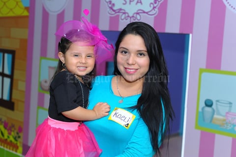 10112017 Brenda y Kaely.