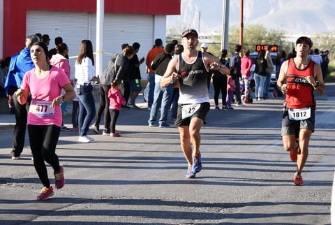 Un gran ambiente se vivió en el Medio Maratón Autocentro-Autopop.