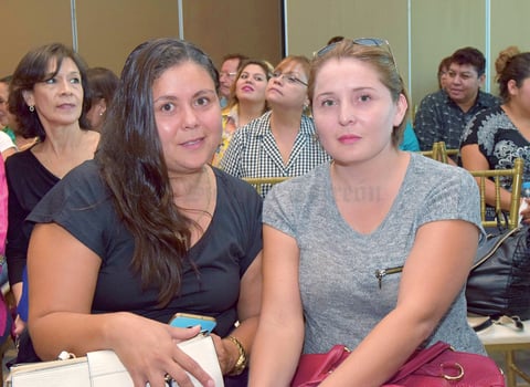 13112017 María Antonia Galindo y Daniela Galindo.