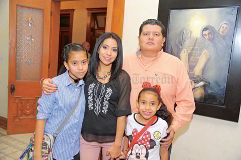 12112017 EN FAMILIA.  Elizabeth, Aída, David y Ana.