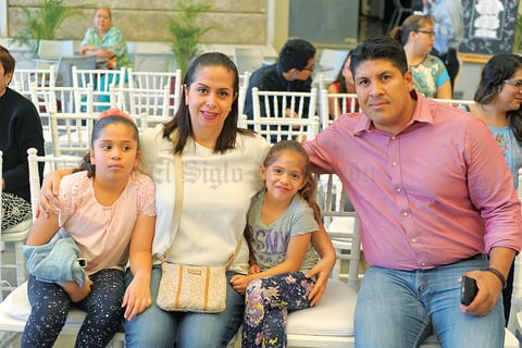 13112017 Ana Cristina, Ana, Lucía y Carlos.