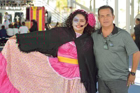 14112017 DíA DE MUERTOS.  Pamela y Lorenzo.