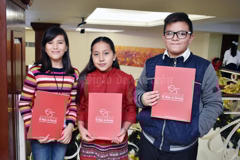 15112017 Mariana, Daniela y Carlos.