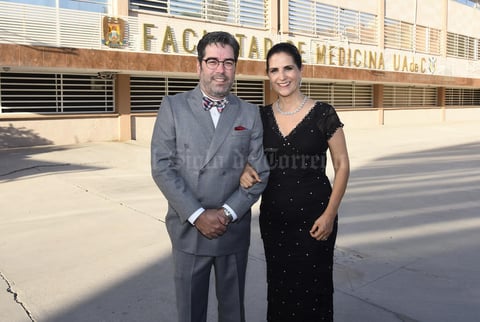 17112017 FESTEJO POR ANIVERSARIO.  Raúl y Concepción.