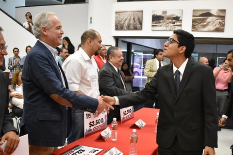 En el caso del Tecnológico de Monterrey, el jurado otorgó 99.30 % del total de los puntos y a la Unipoli 93.81%.