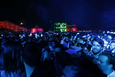 “Es una noche hermosa, muchas gracias Ciudad de México, regresaremos muy pronto, tal vez la próxima no sean dos horas, sino tres”, indicó el cantante.
