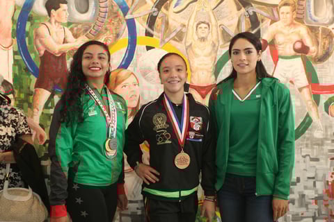 Ingresaron al Salón de la Fama tres duranguenses, quienes han brillado a nivel nacional e internacional como lo son: Andrea Valverde Díaz, Deborah Christell Marín Palomares, ambas de fitness atlético, y Jessamyn Sauceda de la Trinidad, de atletismo.