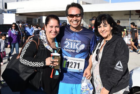 21112017 Gaby, Arturo y Gina.