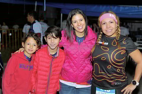 22112017 participan en carrera