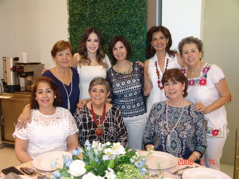 23112017 Posan para la foto.