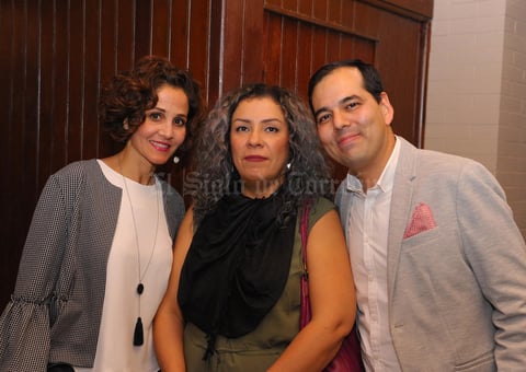 23112017 Eliana Ortega, Laura Cepeda y Carlos Castañón.
