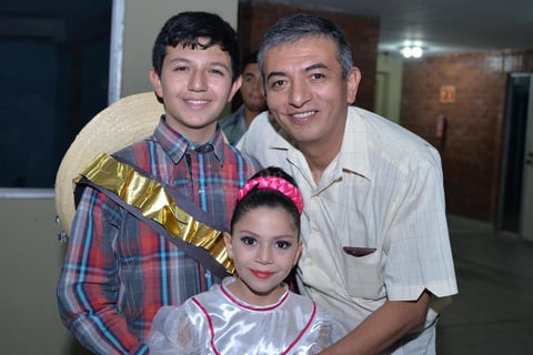 24112017 Arturo, Arturo y Vanessa.