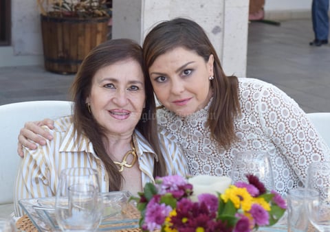 Mayra y Martha