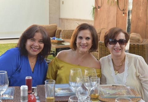 Susana, Marlen y Cecilia