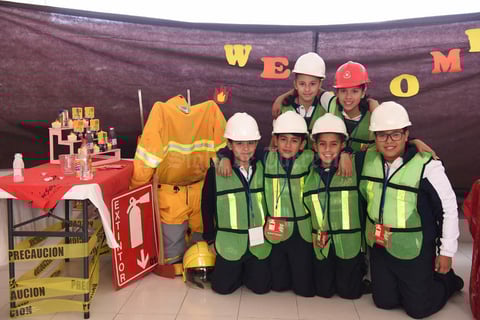 25112017 Katia, Angélica, Gilberto, Santiago, Carlos y Juan.