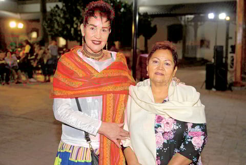 27112017 Blanca Esthela Fernández y Graciela Vázquez.
