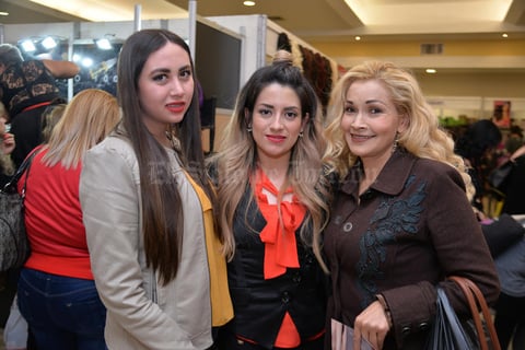 28112017 Cindy, Mayte y Lizeth.
