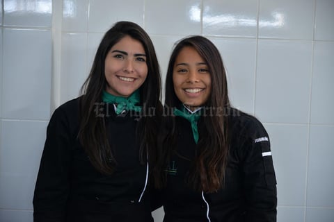 28112017 Mónica y Fernanda.