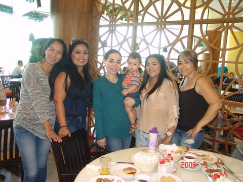 07122017 Entre amigas.