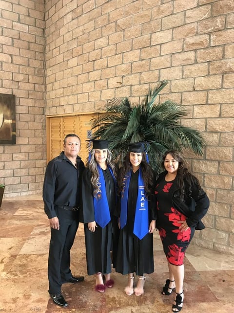 01122017 Nuevas profesionistas