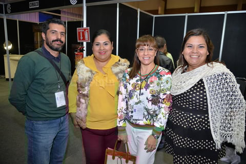 01122017 Antonio, Iliana, Adriana y Karely.