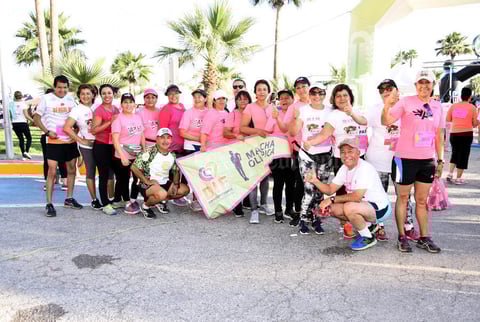 01122017 CORREN CON CAUSA.  Grupo de marchistas del DIF Torreón adultos mayores Línea Verde.