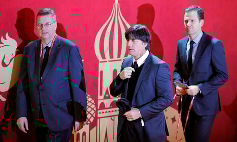 La delegación alemana llegó junta al evento.