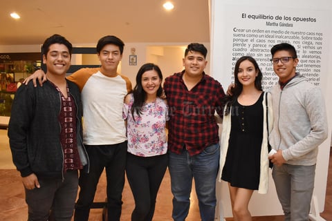 02122017 EVENTO ESCOLAR.  Carlos, Ian, Josart, Frida y Dana.