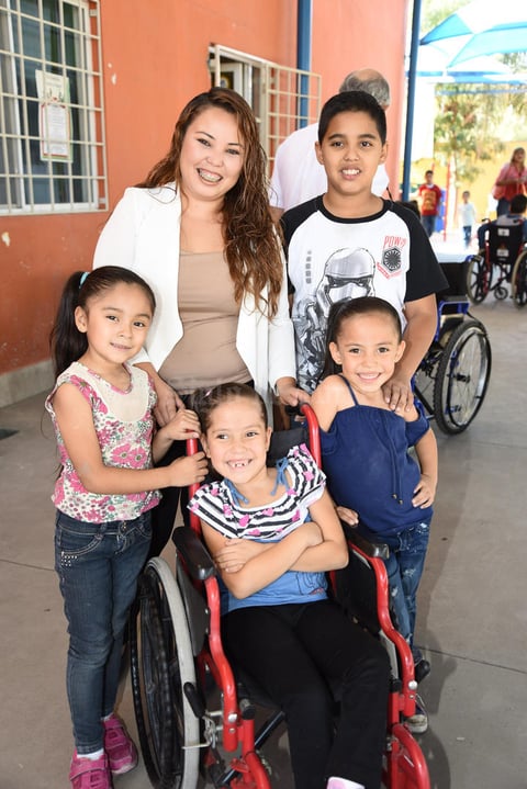 02122017 Danna Camila, Leonardo, Fernanda, Nikole y Alma.