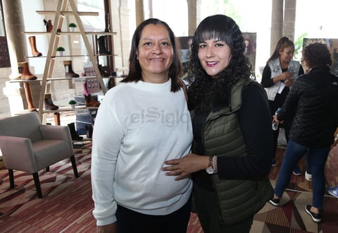 Laura y Jessy.