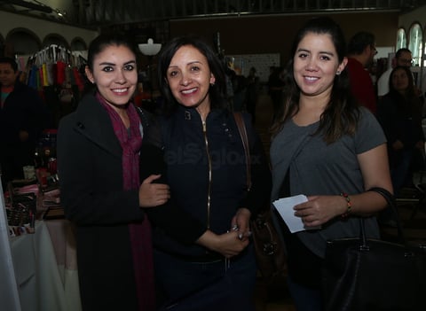 Diana Carcaño, Marina Zamora y Gisela Carcaño.