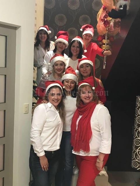 04122017 POSADA ENTRE AMIGAS.  Nena, Becky, Maverick, Francis, Ana, Mayela, Moni y Paquita.