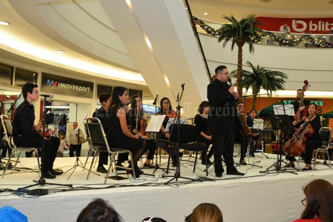 05122017 Los músicos dieron una gran demostración sobre el escenario.