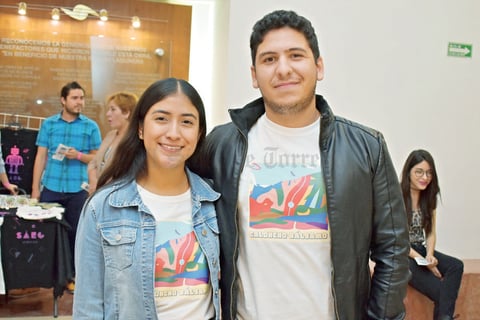 05122017 ASISTEN A CONCIERTO.  Belem y Federico.