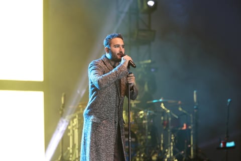 ‘We only have tonight’ abrió el repertorio y puso al público de pie para comenzar a calentar el cuerpo.