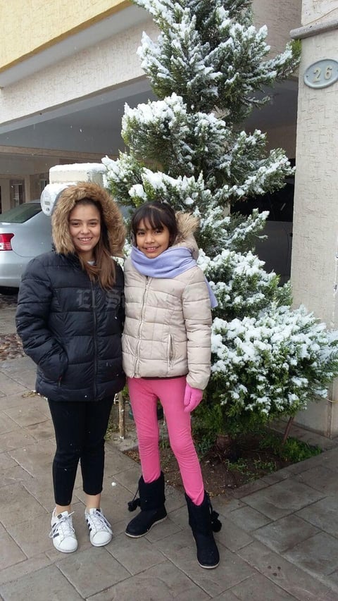 11122017 AMIGAS.  Mary Jose y Ximena.