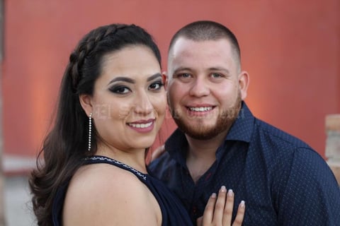 10122017 EN PAREJA.  Rosa Isela y Vladimir.