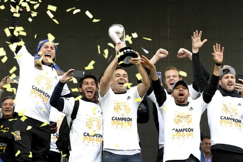 La plantilla de Tigres celebró a lo grande su sexto campeonato de Liga MX.