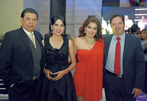 12122017 Ricardo, Tere, Mónica y Martín.