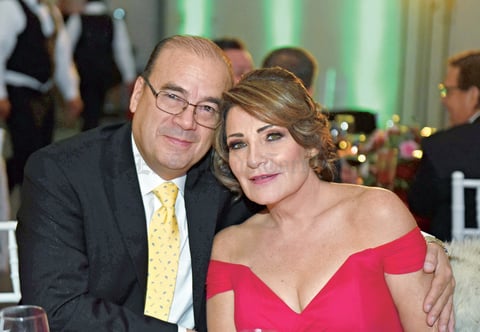 12122017 Javier Berumen y Bety Sánchez.