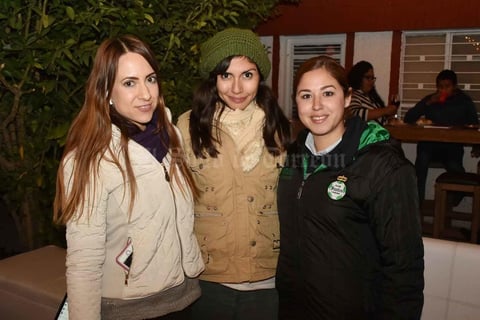 16122017 Daniela, Miriam y Mara.