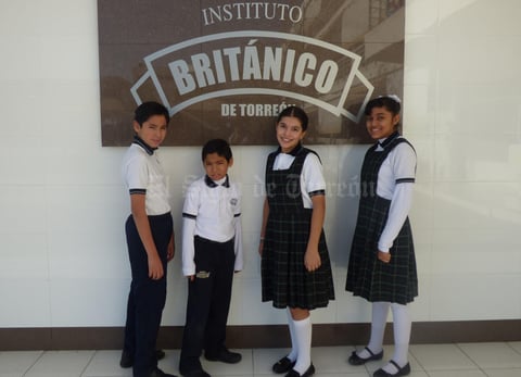 17122017 José, Samuel, Martha y Estrella.
