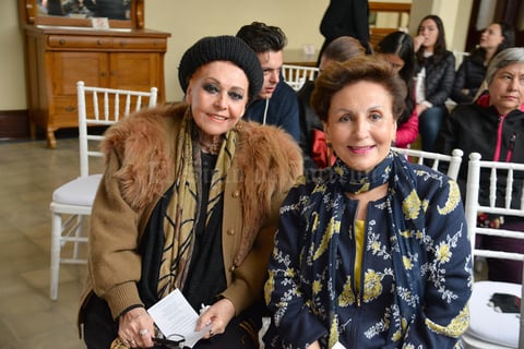 20122017 María Elisa y Elena.