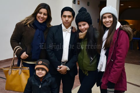 22122017 Santiago, Paola, Carlos, Andrea y Aracely.