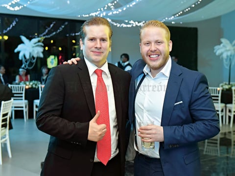 23122017 EN FESTEJO.  Andrés y Ricardo.