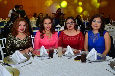 25122017 Gabriela, Arlette, Esther y Ely.
