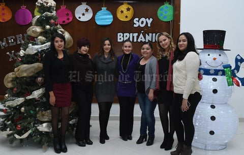 25122017 Yessica, Pily, Brenda, Lily, Gaby, Paola y Cynthia.