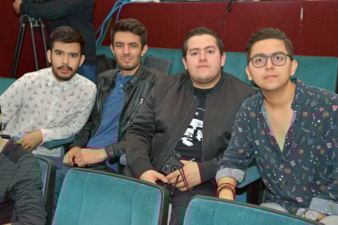 24122017 EN EL TEATRO.  Alan, Roberto, Rafael y Alejandro.